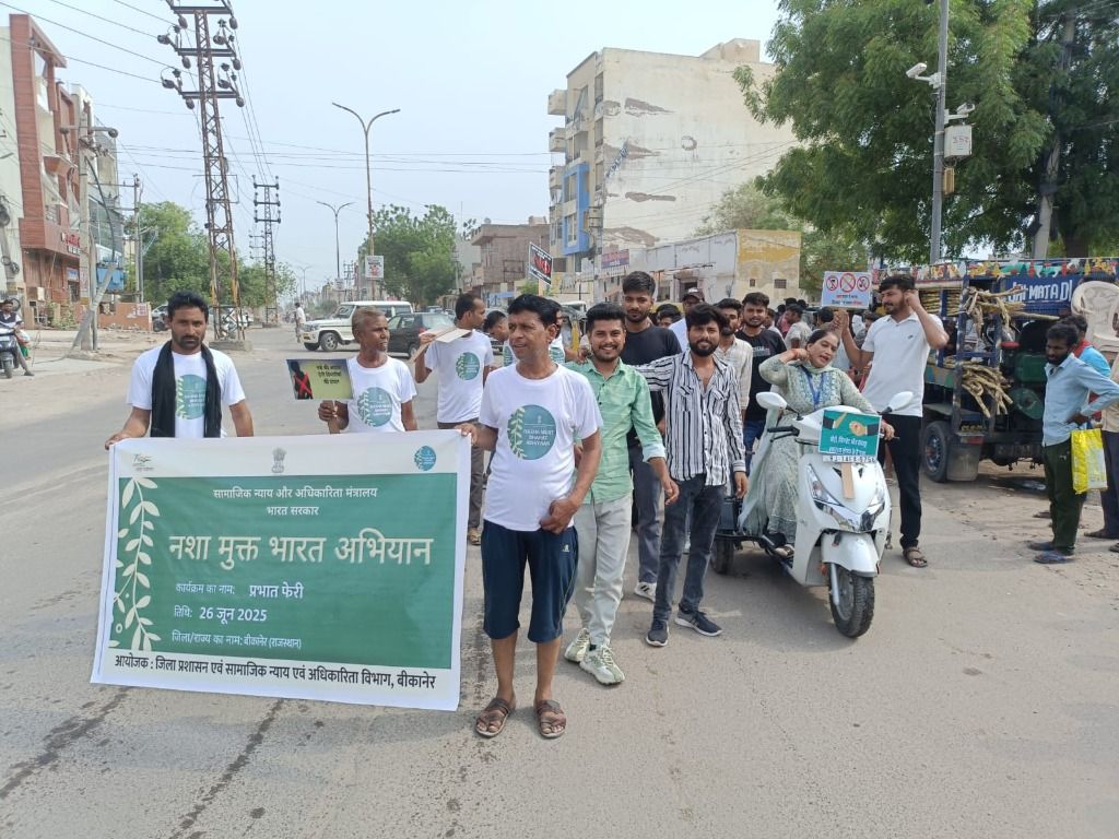 बीकानेर शहर में विशाल नशा मुक्ति जनजागरूकता रैली