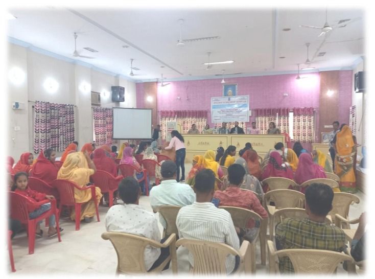 श्री सुरेन्द्र पाल - सचिव एवं टीम लीडर